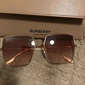 Oversized Burberry sunglasses